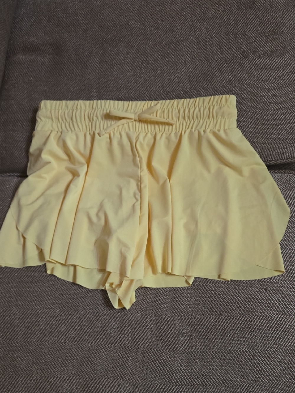 btween Pale Yellow Ruffle Skort